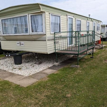 L&G Family Holidays 6 Berth Coral Beach Laura Familys Only And Lead Person Must Be Over 30 Ingoldmells Eksteriør bilde