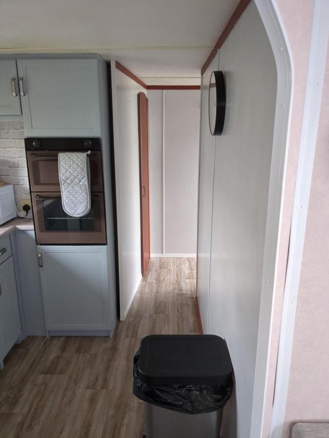 L&G Family Holidays 6 Berth Coral Beach Laura Familys Only And Lead Person Must Be Over 30 Ingoldmells Eksteriør bilde