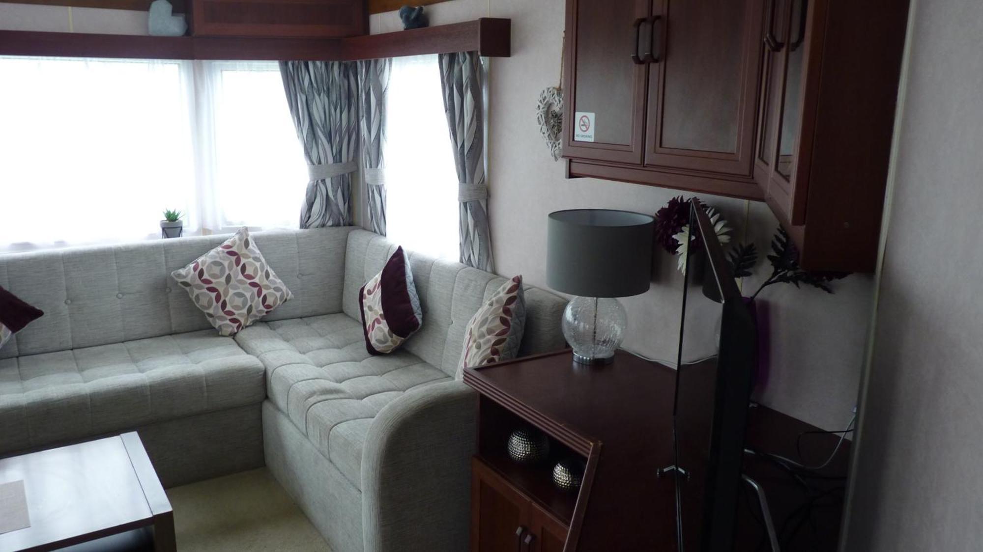 L&G Family Holidays 6 Berth Coral Beach Laura Familys Only And Lead Person Must Be Over 30 Ingoldmells Eksteriør bilde